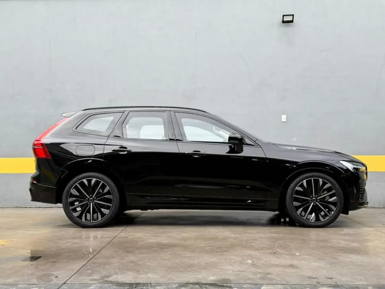 Volvo XC60 com o verniz original de fábrica